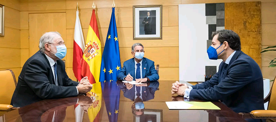 Revilla reconoce nuestro compromiso con Cantabria y la apuesta por la inversión tecnológica