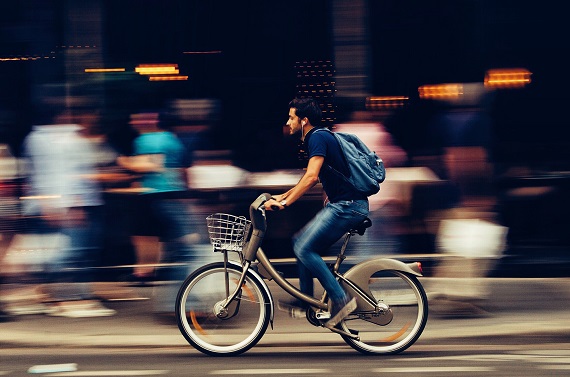 La bicicleta eléctrica: Una buena opción.